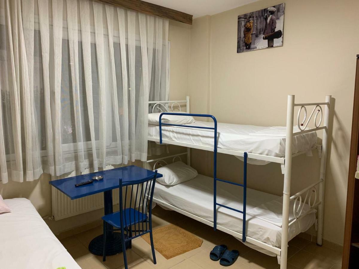 Hayat Pansiyon Albergue Estambul Exterior foto