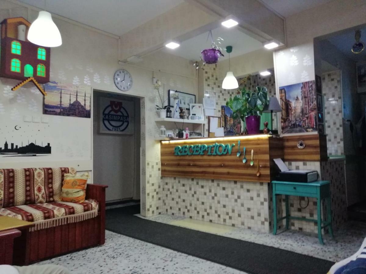 Hayat Pansiyon Albergue Estambul Exterior foto